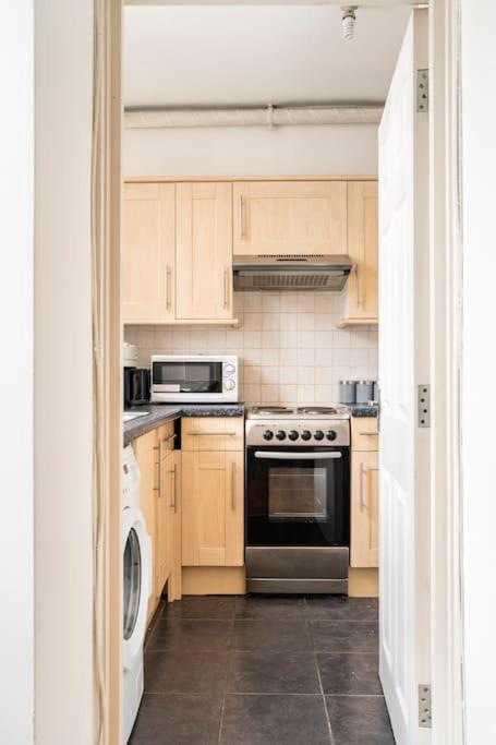 Cozy Apt In Central London Exteriör bild